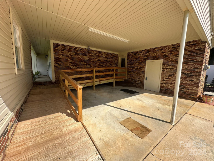 300 Scotland Dr Kings Mountain, NC 28086