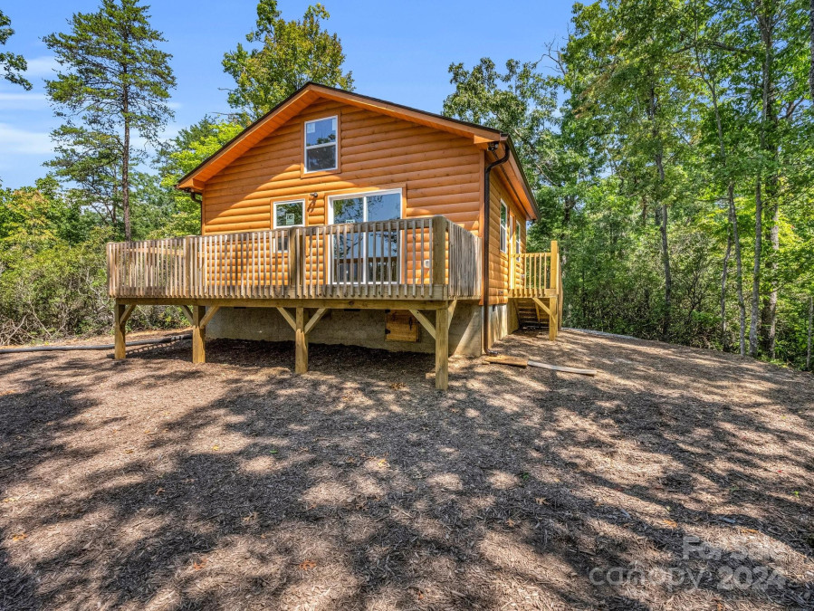 212 Mountain Ridge Dr Lake Lure, NC 28746