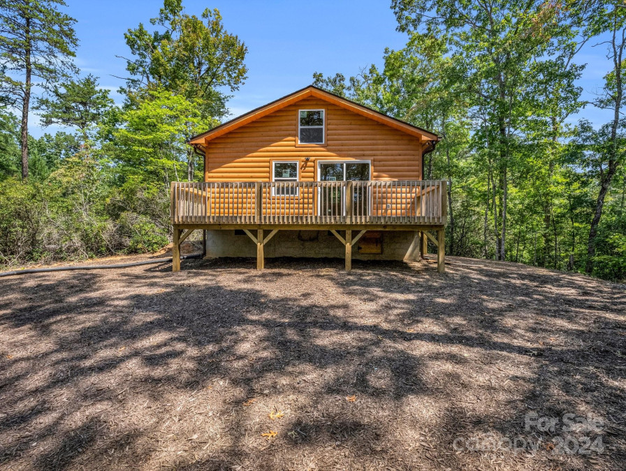 212 Mountain Ridge Dr Lake Lure, NC 28746