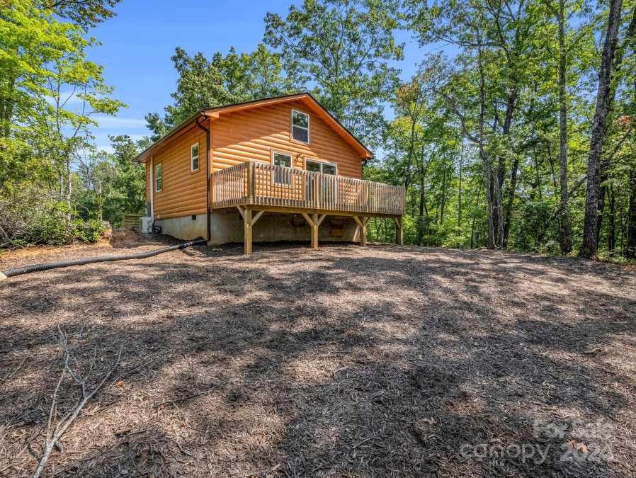 212 Mountain Ridge Dr Lake Lure, NC 28746