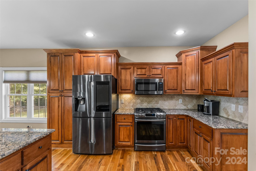 950 Oak Ridge Farms Cir Newton, NC 28658