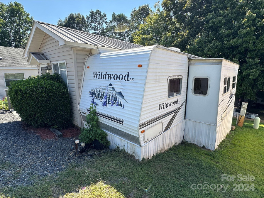 106 Sailboat Dr New London, NC 28127