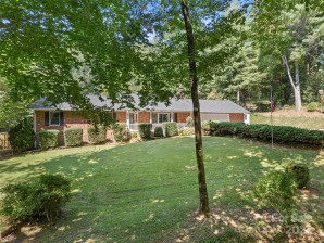 42 Justin Dr Etowah, NC 28729