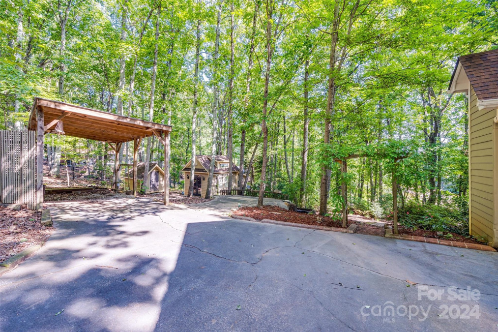 6351 Crosswinds Dr Clover, SC 29710