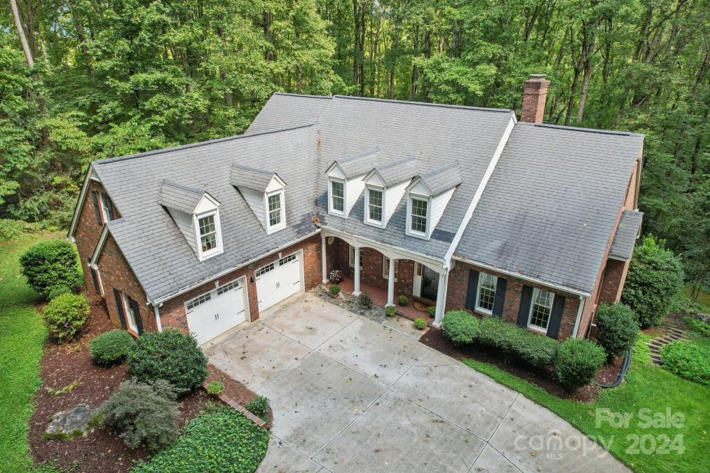 17924 Pages Pond Ct Davidson, NC 28036