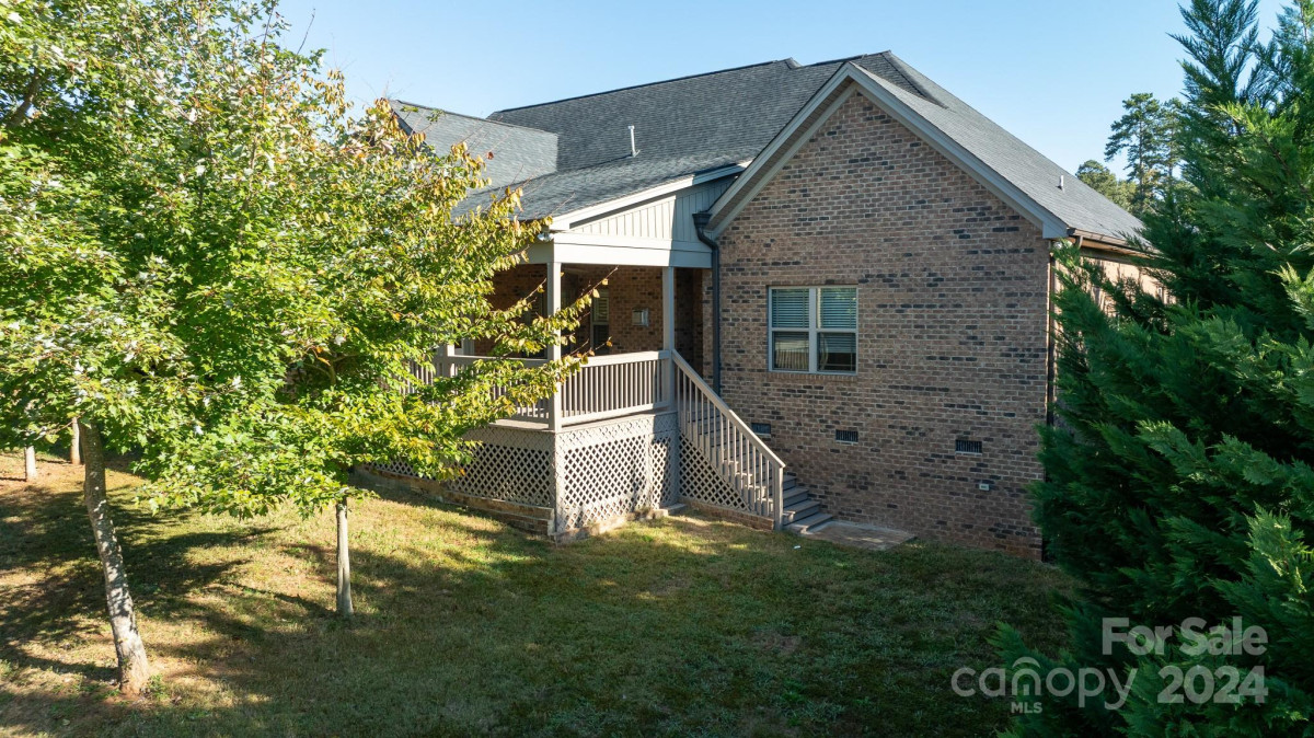 3005 Applewood Point Ln Belmont, NC 28012