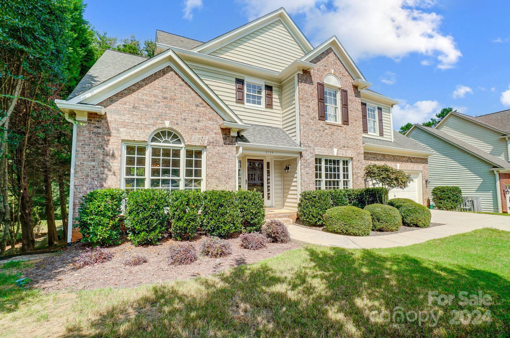 2736 Peverell Ln Charlotte, NC 28270