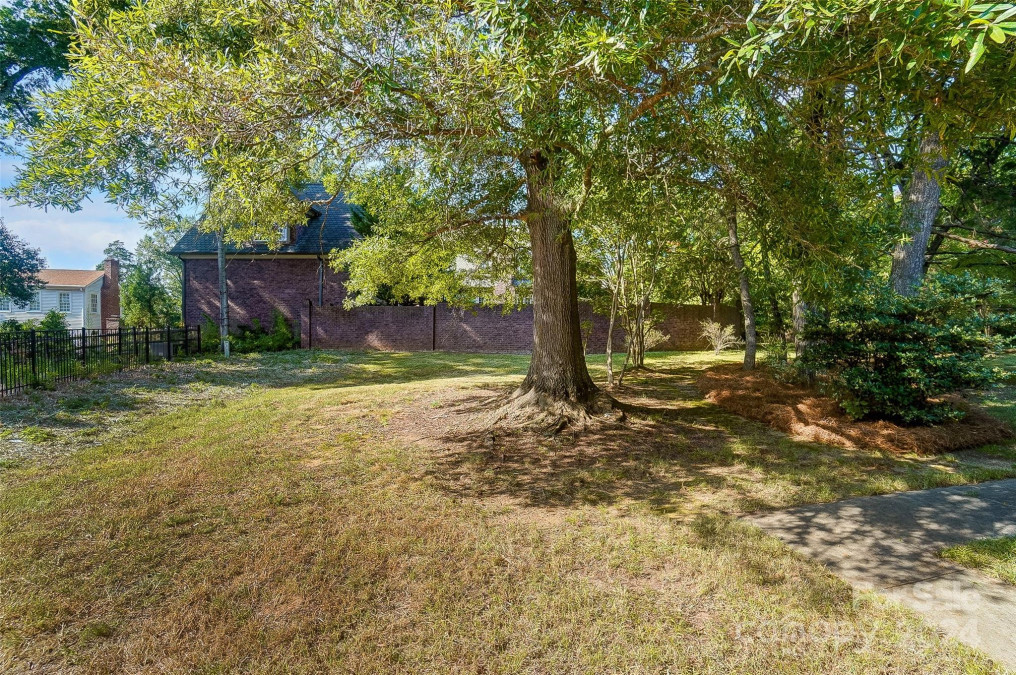 6517 Hunter Pine Ln Charlotte, NC 28270