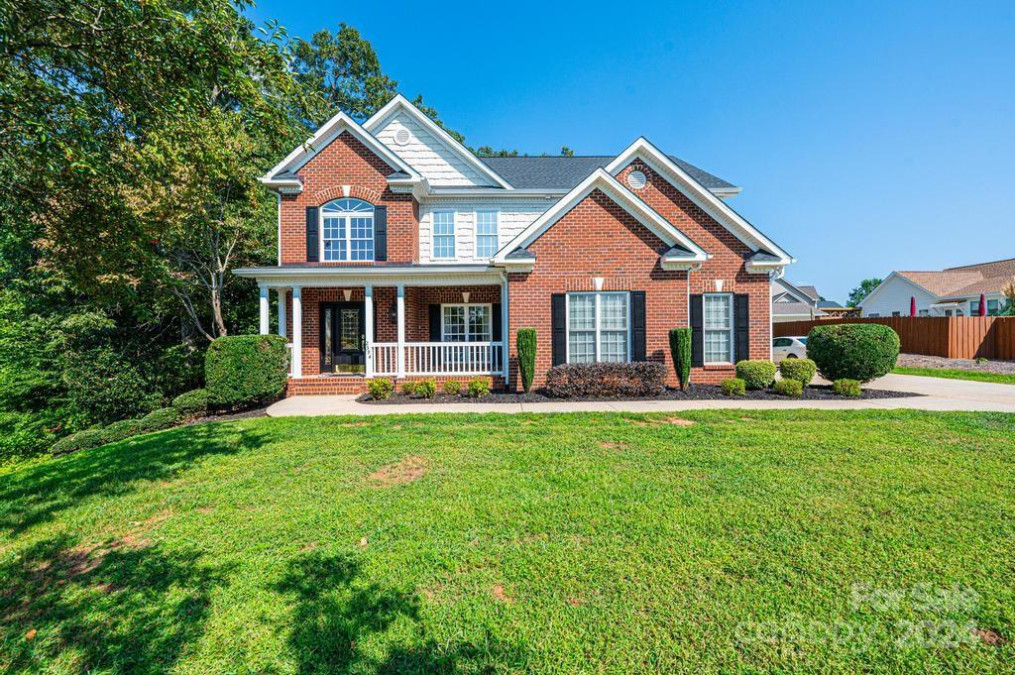 2594 Knoll Ridge Ct Hickory, NC 28602