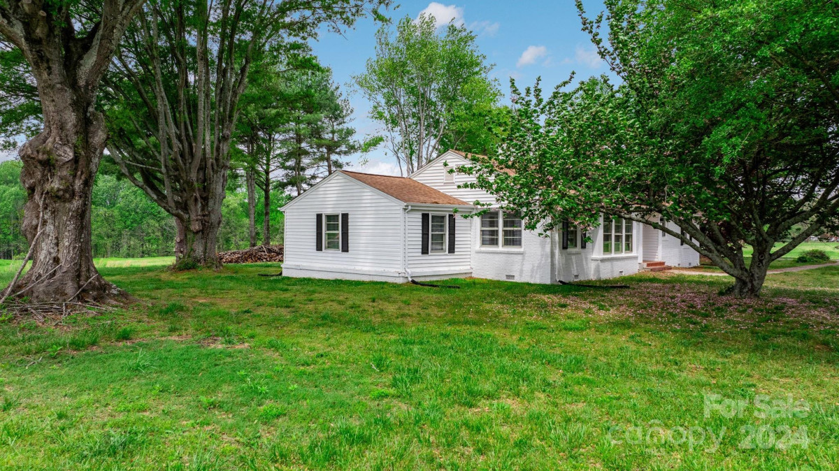 4529 Fallston Rd Fallston, NC 28090