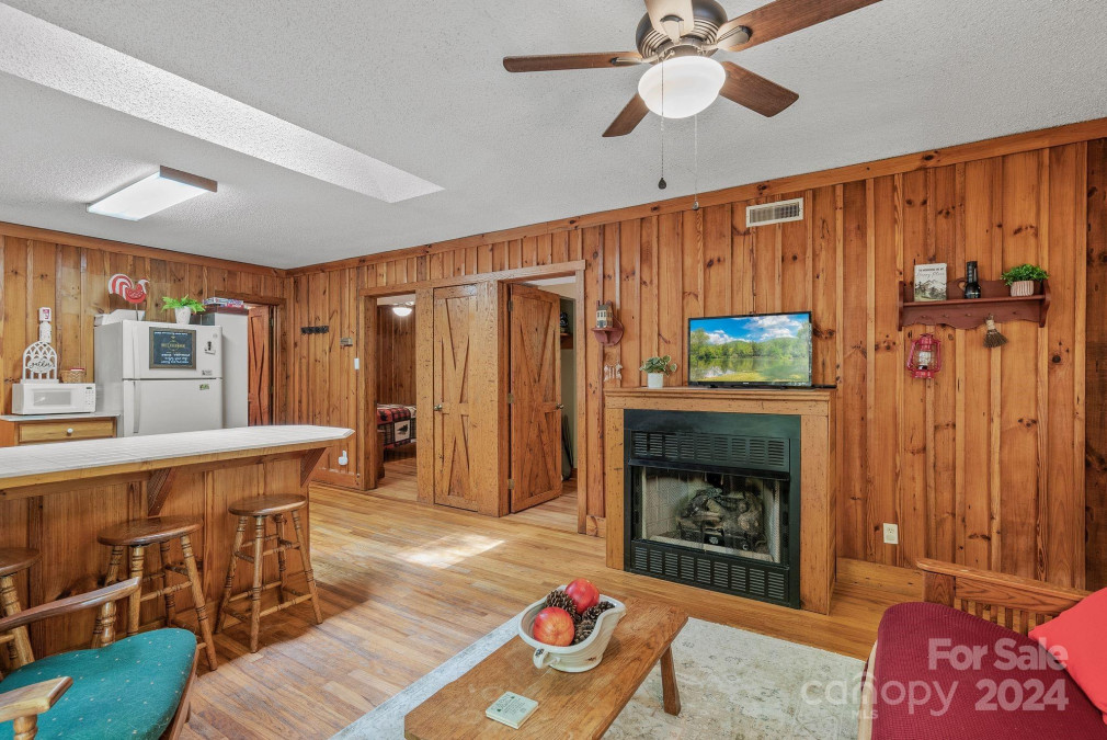 1778 and 1780 Happy Acres Rd Brevard, SC 28712