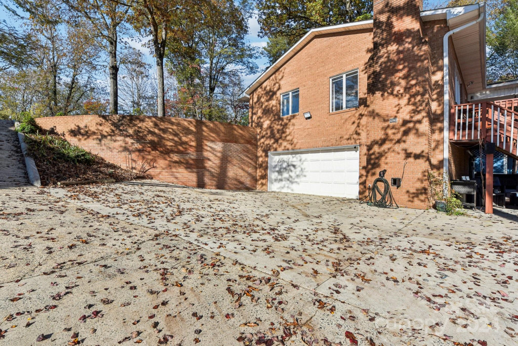 151 River Ridge Ln Statesville, NC 28677