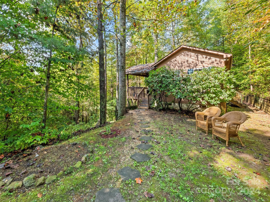 626 Rustic Heights Rd Waynesville, NC 28785