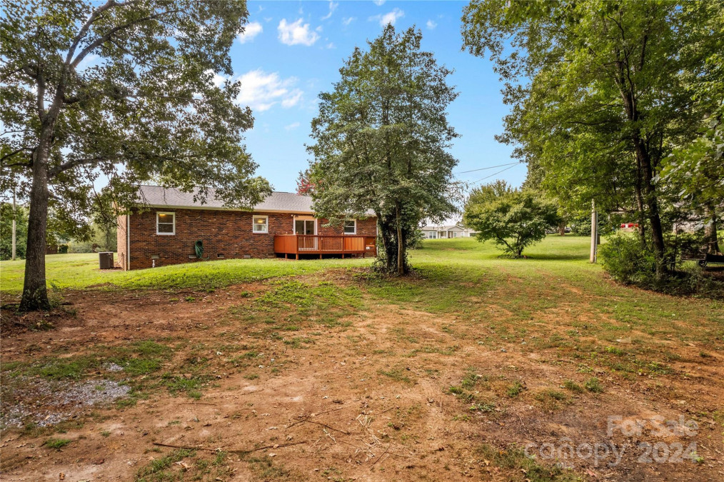 145 Jim Barnes Ln Taylorsville, NC 28681