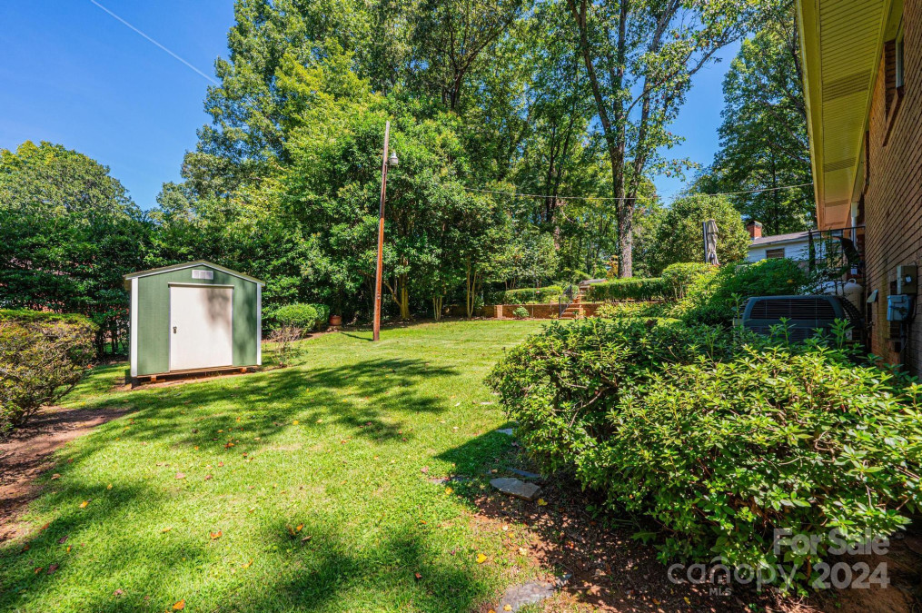 130 Pinehurst Ln Newton, NC 28658