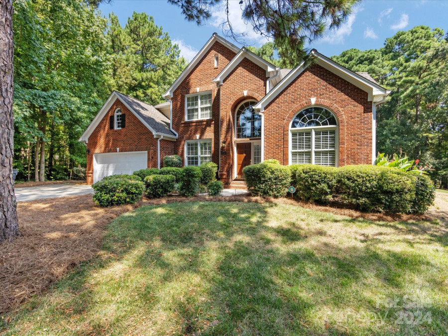 10001 Carlesbrooke Ter Charlotte, NC 28270