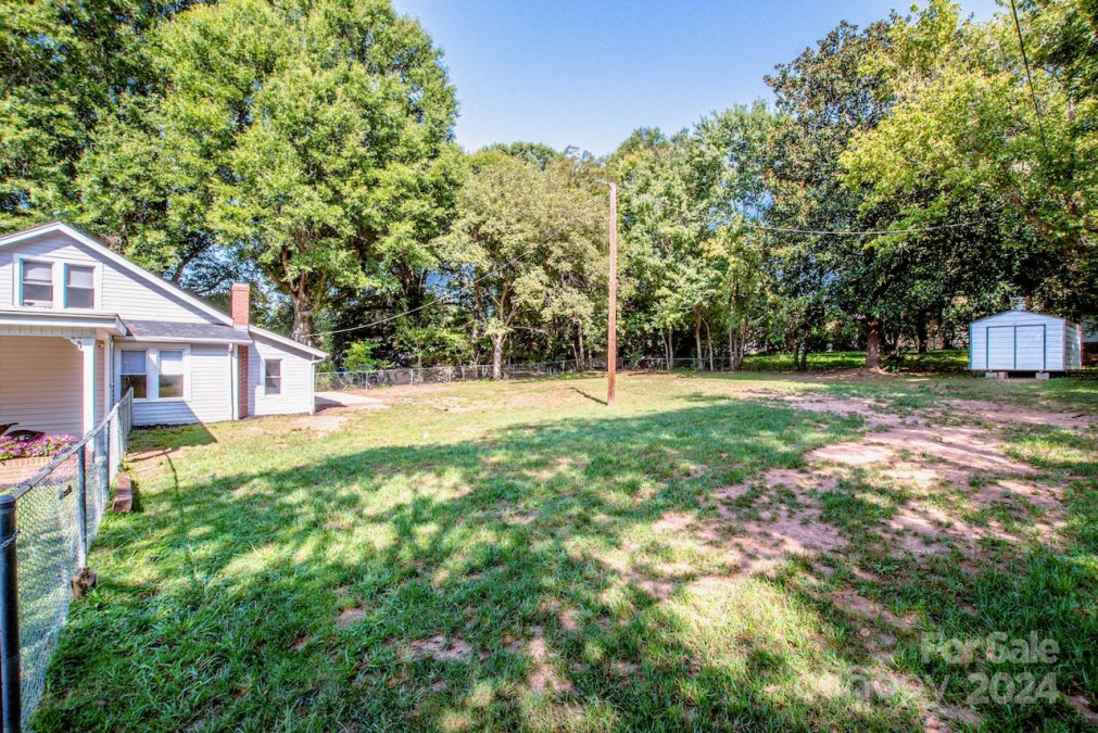 60 Hunter Bridge Rd Stony Point, NC 28678