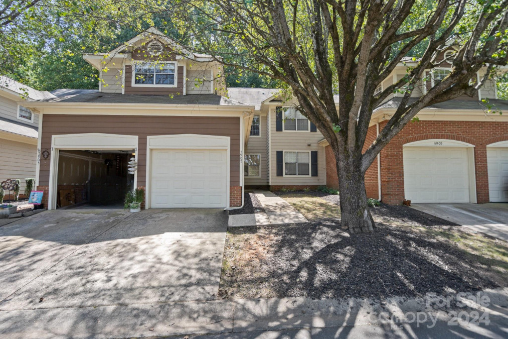 5907 Amity Springs Dr Charlotte, NC 28212