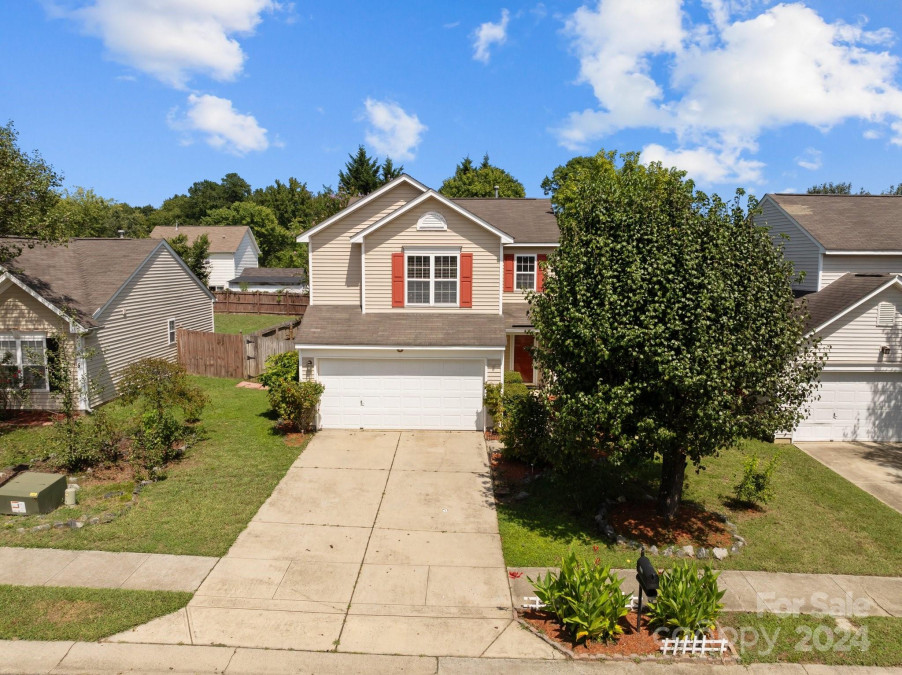 10132 Green Hedge Ave Charlotte, NC 28269