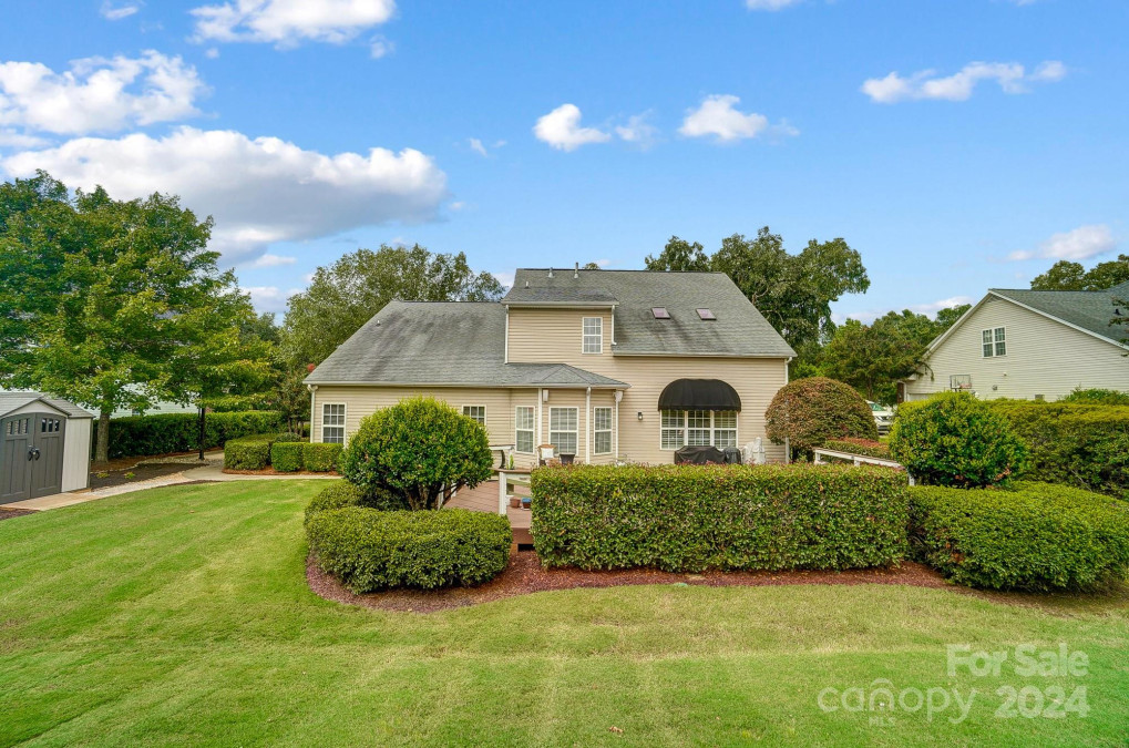 1215 Applegate Pw Waxhaw, NC 28173