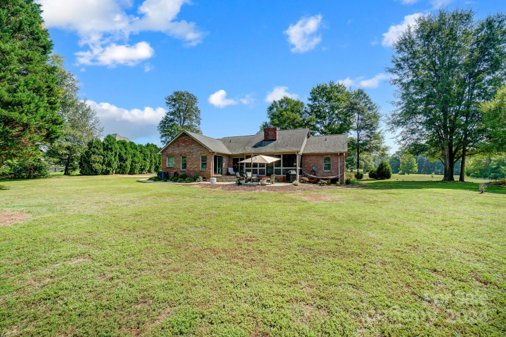 262 Southern Farm Rd Gastonia, NC 28056