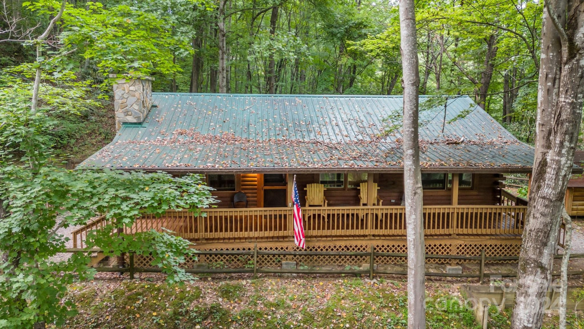 150 Misty Mountain Dr Maggie Valley, NC 28751