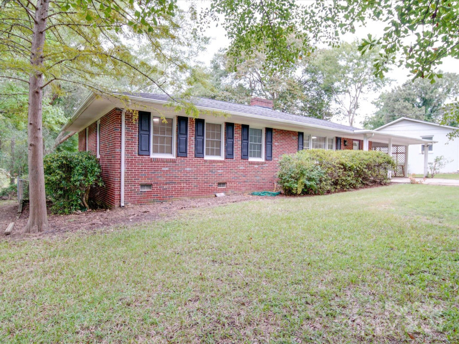 610 Davis St Lancaster, SC 29720