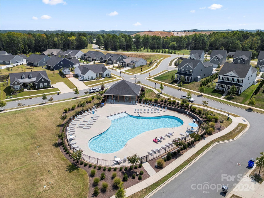 9636 Andres Duany Dr Huntersville, NC 28078