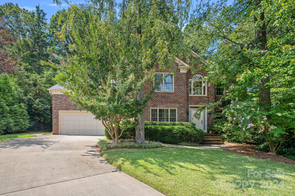 8907 Pointview Pl Charlotte, NC 28269