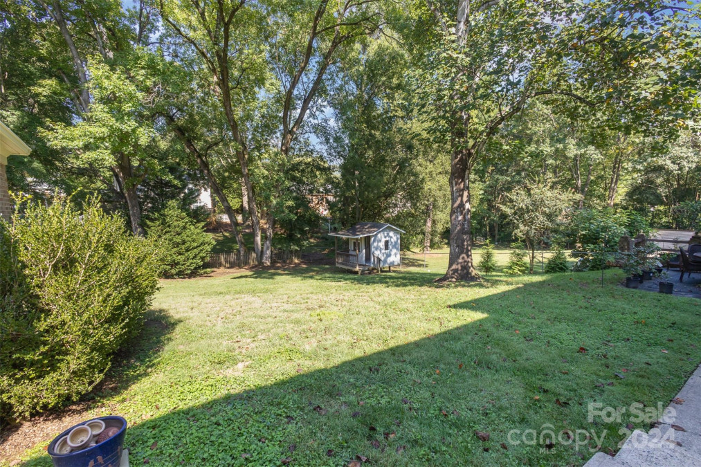 2331 Valencia Ter Charlotte, NC 28226