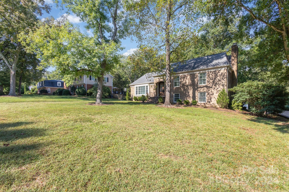 2331 Valencia Ter Charlotte, NC 28226