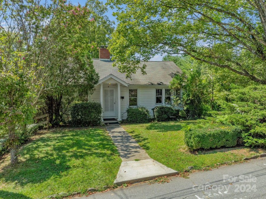 42 Green Hill Ave Asheville, NC 28806