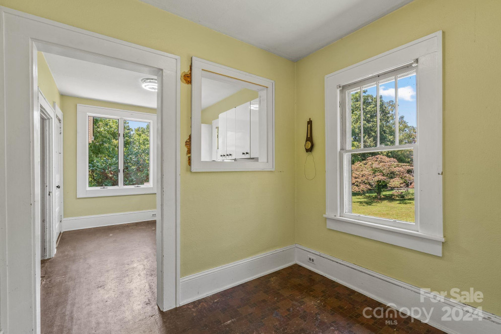 42 Green Hill Ave Asheville, NC 28806