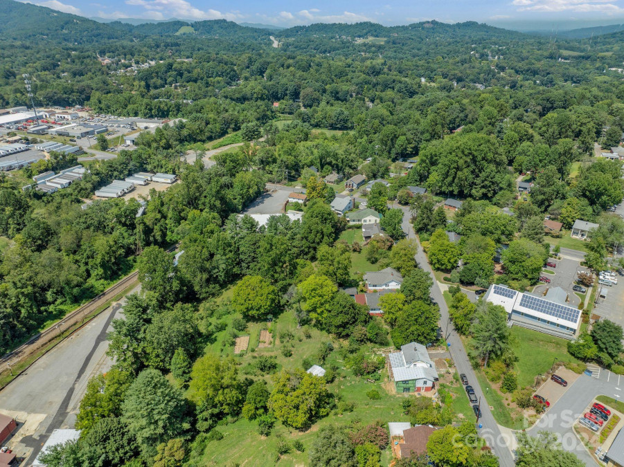 42 Green Hill Ave Asheville, NC 28806