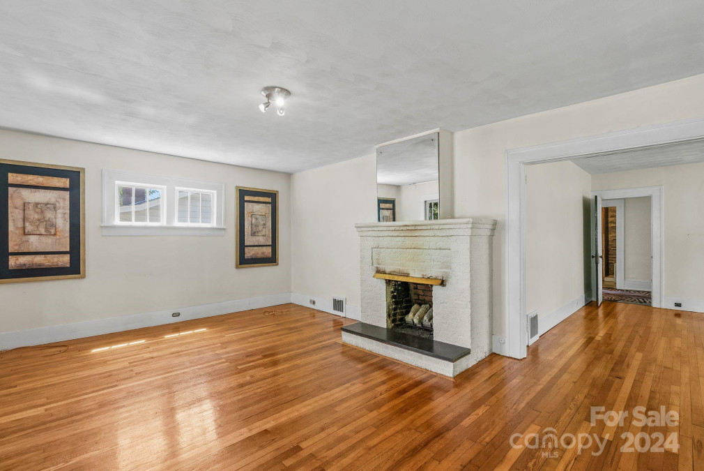 42 Green Hill Ave Asheville, NC 28806