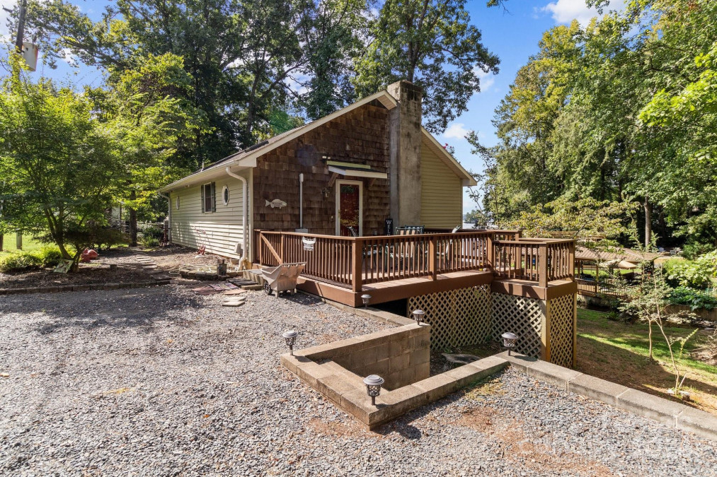 746 Springwood Dr Mount Gilead, NC 27306