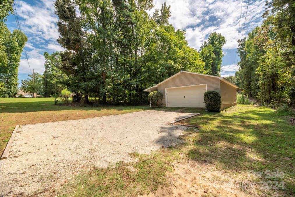 139 Harmony Ln China Grove, NC 28023