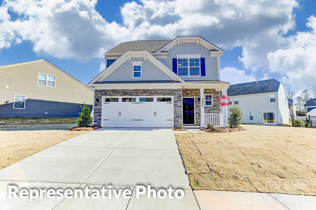 8402 Acadia Pw Sherrills Ford, NC 28673