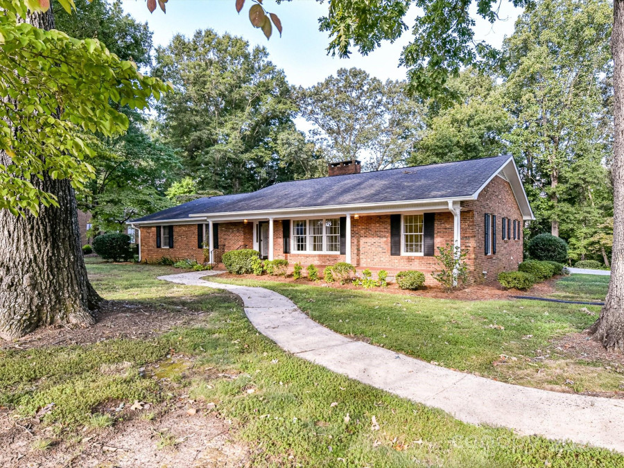 2619 Rolling Hills Dr Monroe, NC 28110