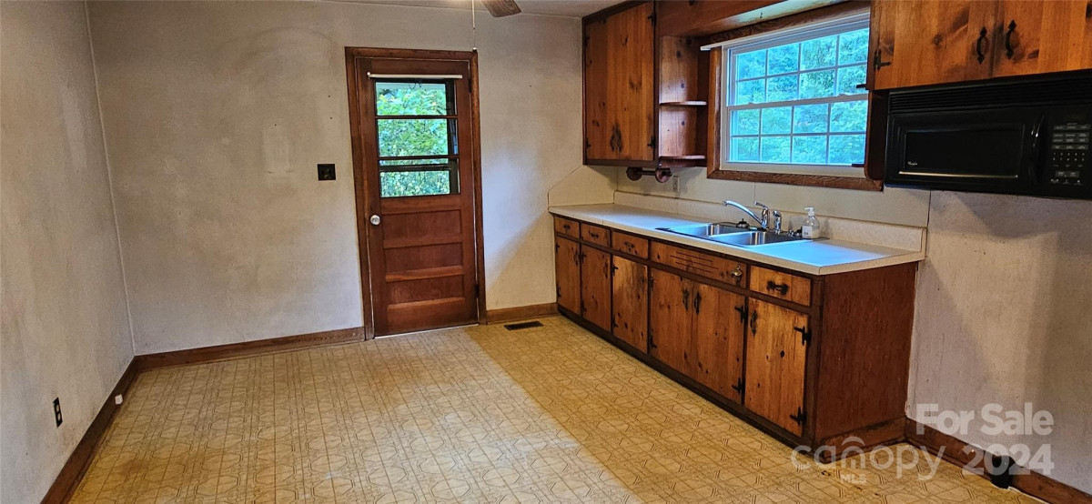 609 5th St Pl, Hildebran, NC 28637 MLS 4178975