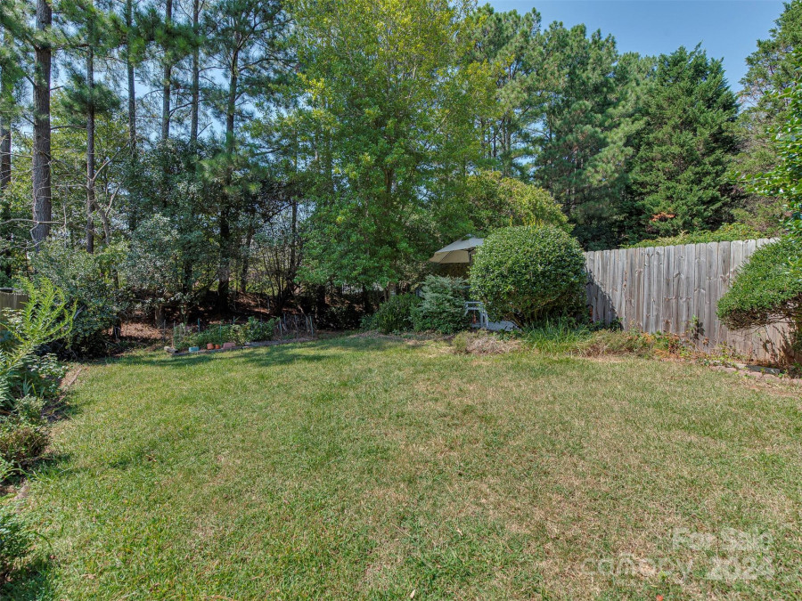 200 Linville Dr Matthews, NC 28105