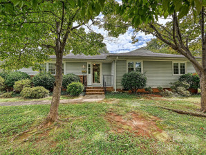 2142 Regent Ct Gastonia, NC 28054