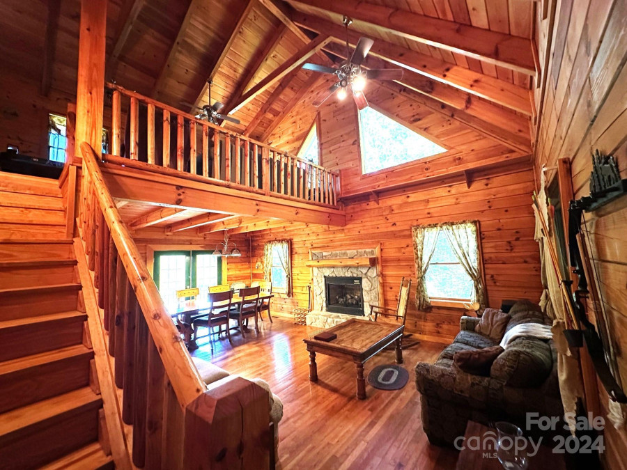 198 Wildcat Cir Lake Lure, NC 28746