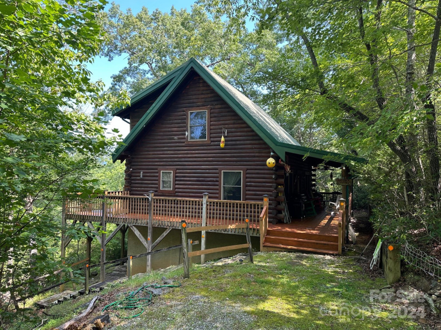 198 Wildcat Cir Lake Lure, NC 28746