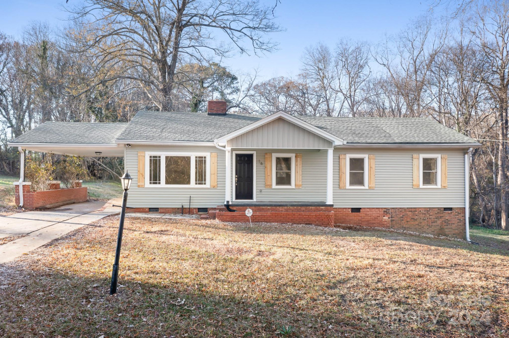 16 Hill St York, SC 29745