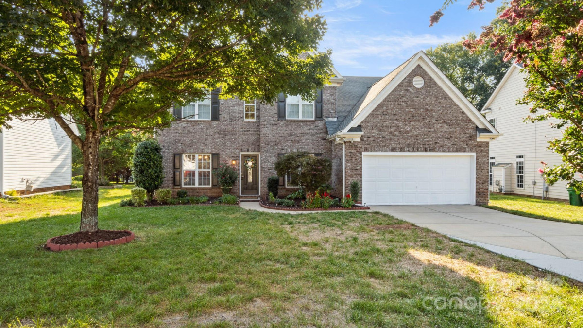 9523 Mitchell Glen Dr Charlotte, NC 28277