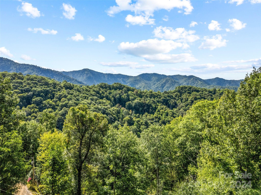 85 Screech Owl Cir Maggie Valley, NC 28751