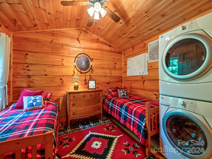 85 Screech Owl Cir Maggie Valley, NC 28751