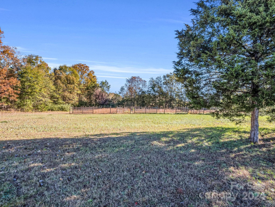 301 Doggett Rd Forest City, NC 28043