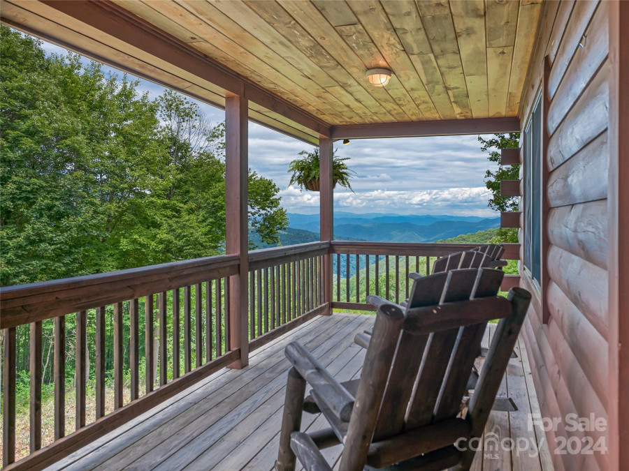 1863 Roaring Fork Rd Hot Springs, NC 28743